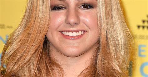 chloe eye condition